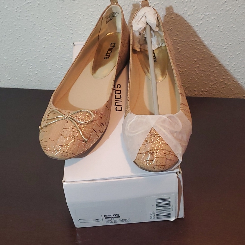 Chicos size 11m tan ballerina slipper